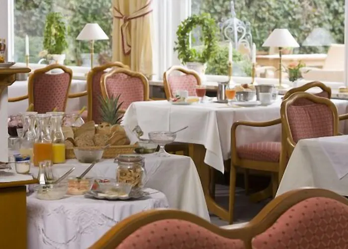 Parkfrieden Hotel 2*